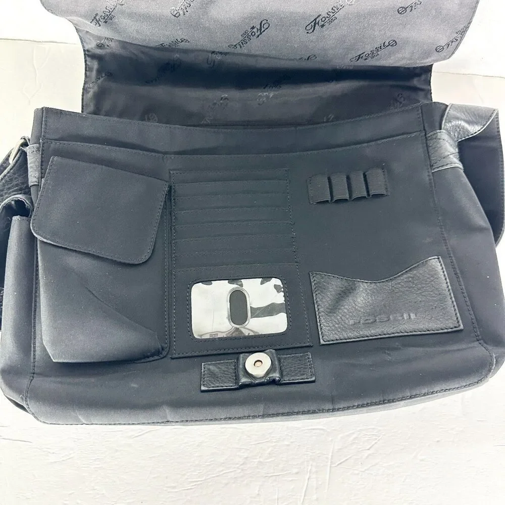 Fossil Leather Messenger Laptop Bag Black Business Office Commute Travel 8843